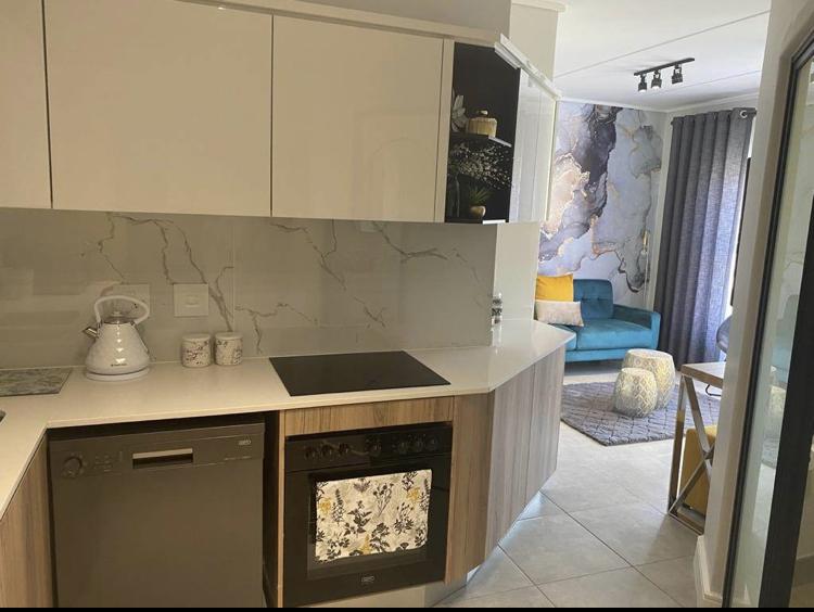 To Let 1 Bedroom Property for Rent in Waterfall Gauteng