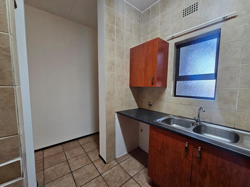 To Let 2 Bedroom Property for Rent in Lonehill Gauteng
