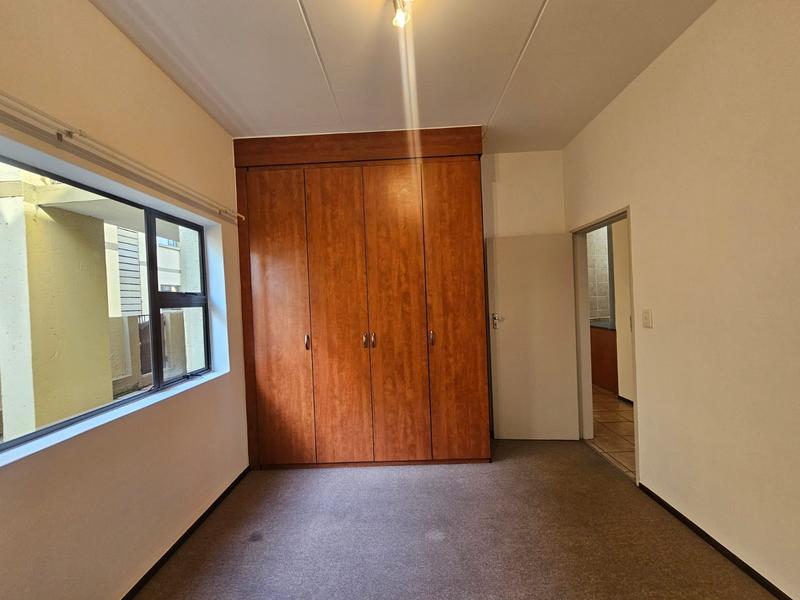 To Let 2 Bedroom Property for Rent in Lonehill Gauteng