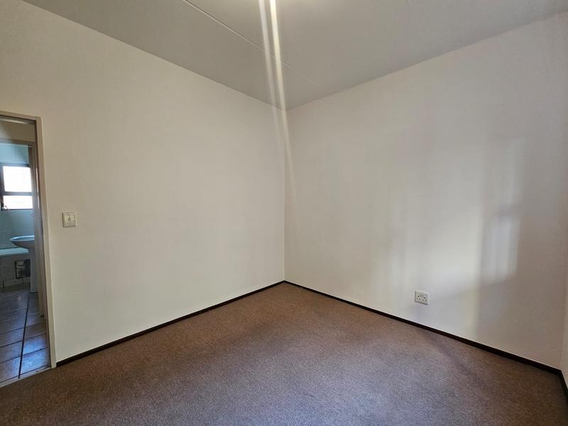 To Let 2 Bedroom Property for Rent in Lonehill Gauteng