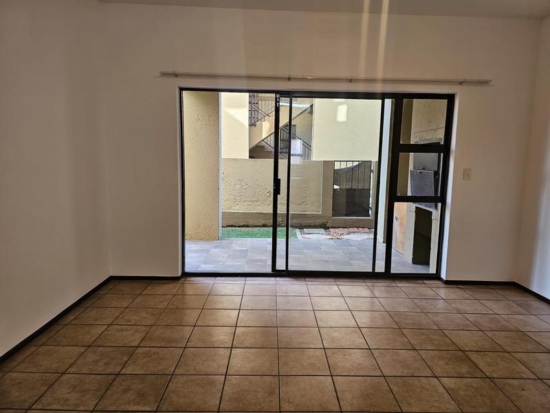 To Let 2 Bedroom Property for Rent in Lonehill Gauteng