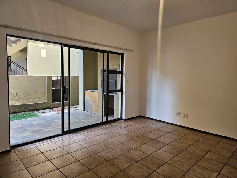 To Let 2 Bedroom Property for Rent in Lonehill Gauteng