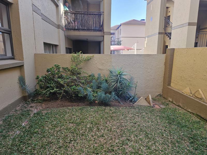To Let 2 Bedroom Property for Rent in Lonehill Gauteng
