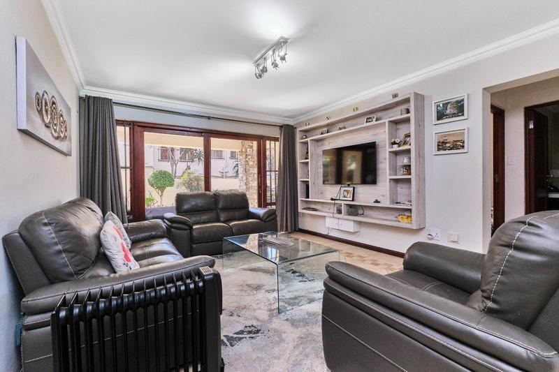 To Let 2 Bedroom Property for Rent in Sandton Central Gauteng