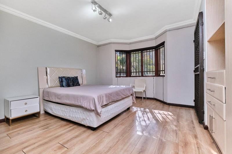 To Let 2 Bedroom Property for Rent in Sandton Central Gauteng