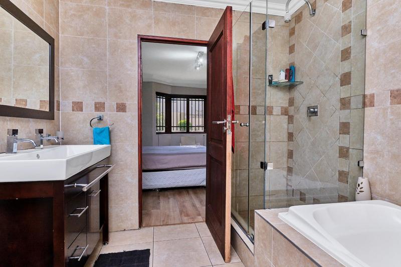 To Let 2 Bedroom Property for Rent in Sandton Central Gauteng