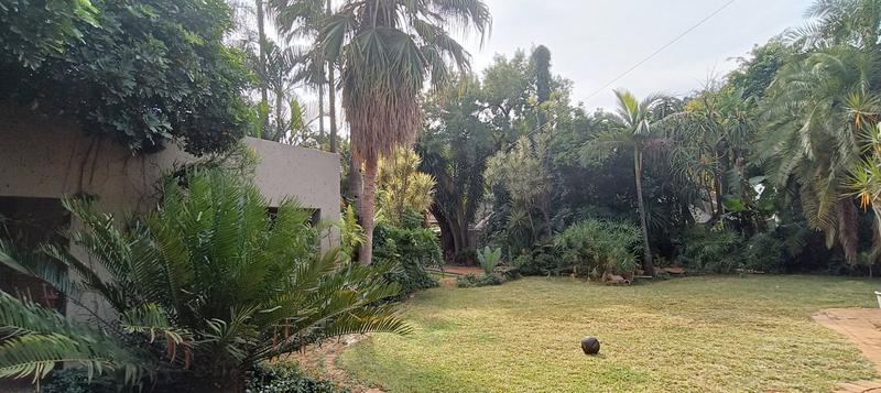 5 Bedroom Property for Sale in Sinoville Gauteng