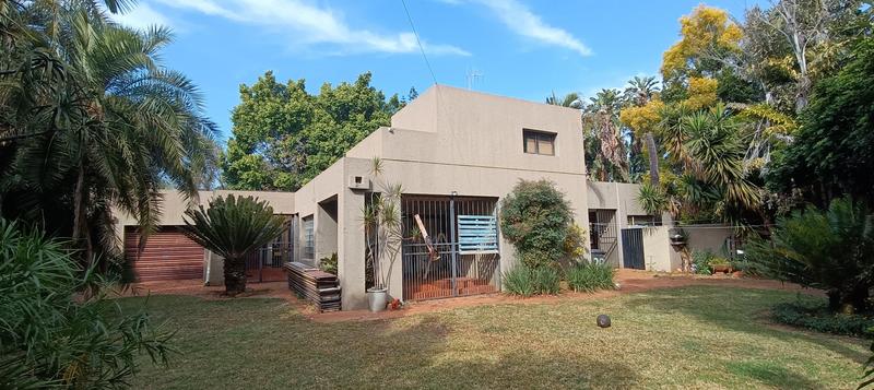 5 Bedroom Property for Sale in Sinoville Gauteng