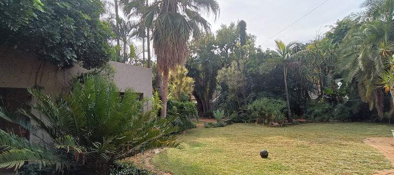5 Bedroom Property for Sale in Sinoville Gauteng