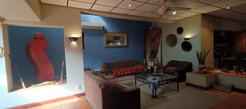 5 Bedroom Property for Sale in Sinoville Gauteng