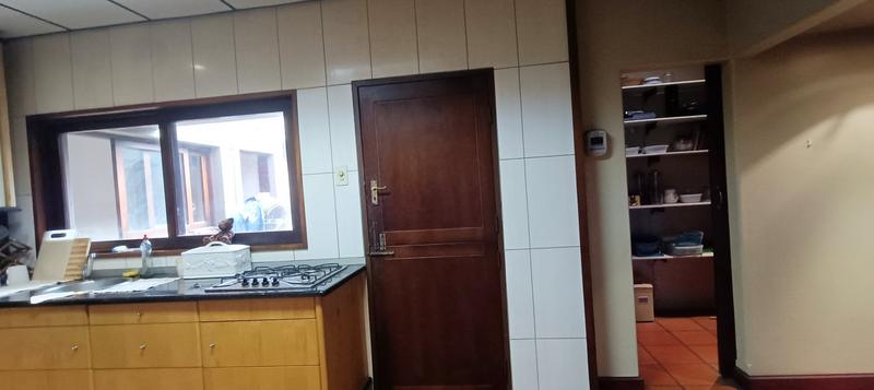 5 Bedroom Property for Sale in Sinoville Gauteng