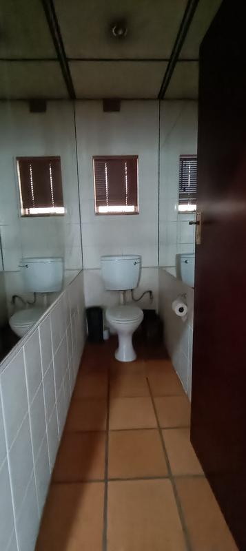 5 Bedroom Property for Sale in Sinoville Gauteng