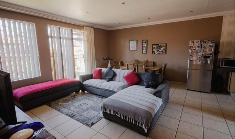 3 Bedroom Property for Sale in New Market Gauteng