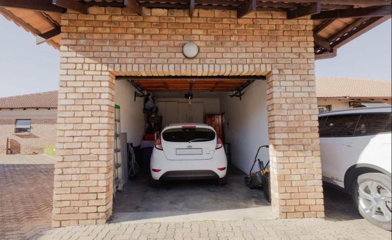 3 Bedroom Property for Sale in New Market Gauteng
