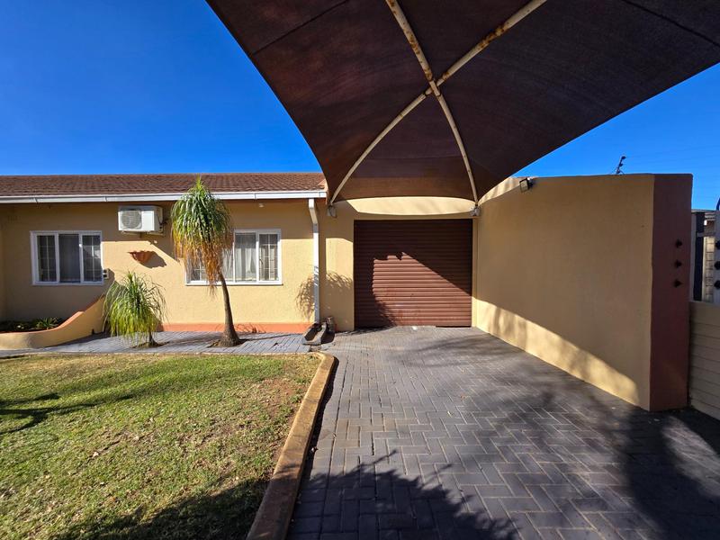 4 Bedroom Property for Sale in Vanderbijlpark CW Gauteng