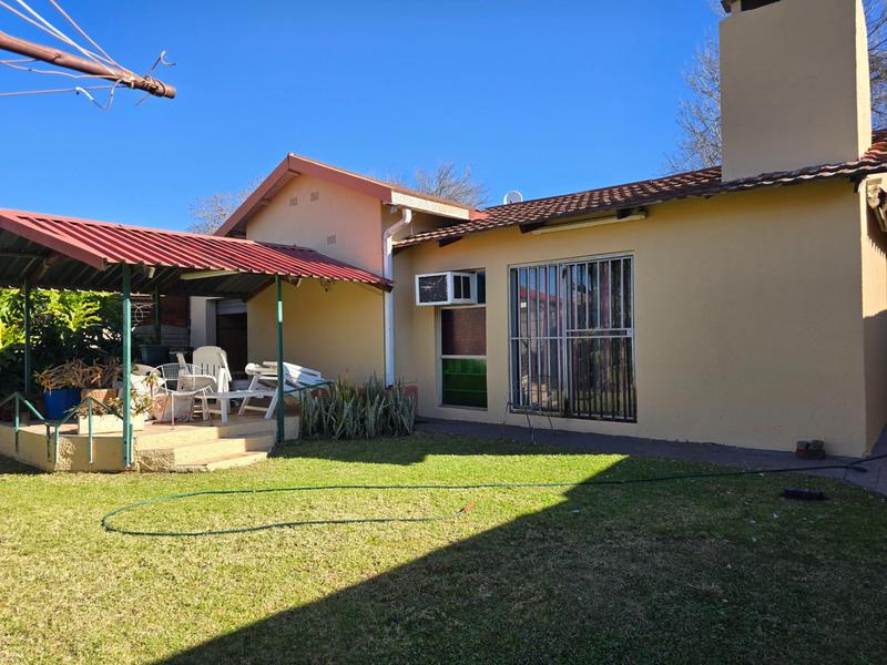 4 Bedroom Property for Sale in Vanderbijlpark CW Gauteng