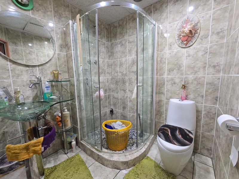 4 Bedroom Property for Sale in Vanderbijlpark CW Gauteng