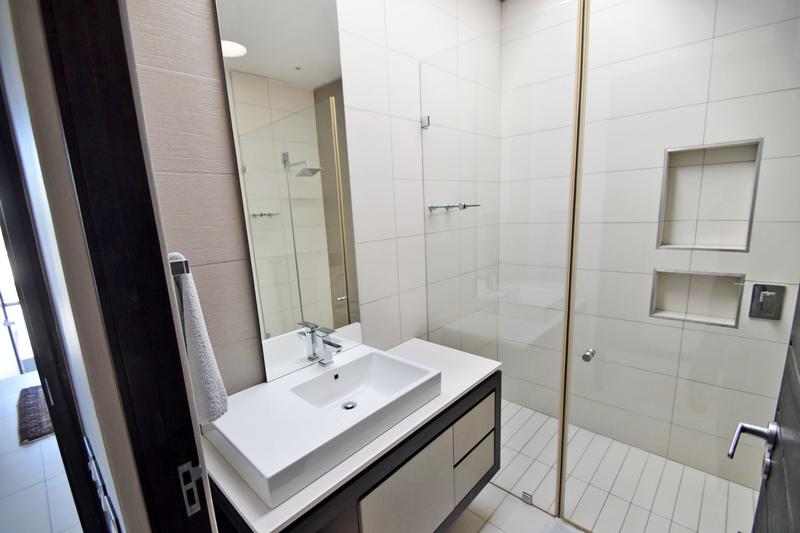 4 Bedroom Property for Sale in Benmore Gardens Gauteng
