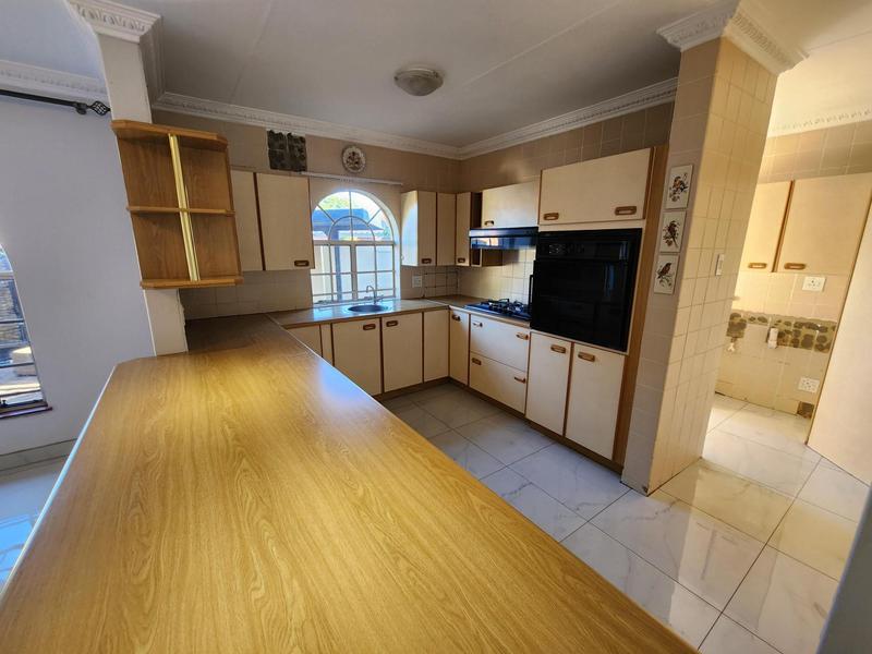 To Let 2 Bedroom Property for Rent in Brummeria Gauteng