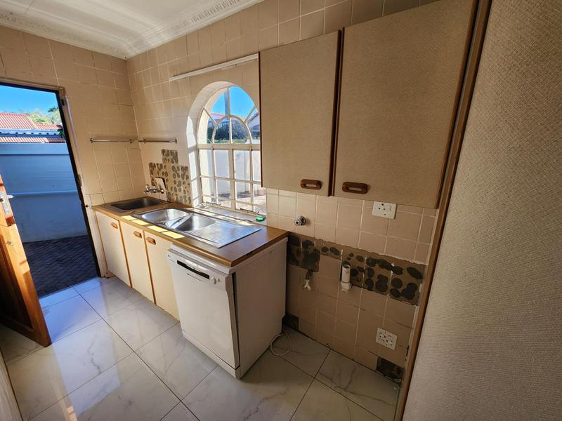 To Let 2 Bedroom Property for Rent in Brummeria Gauteng