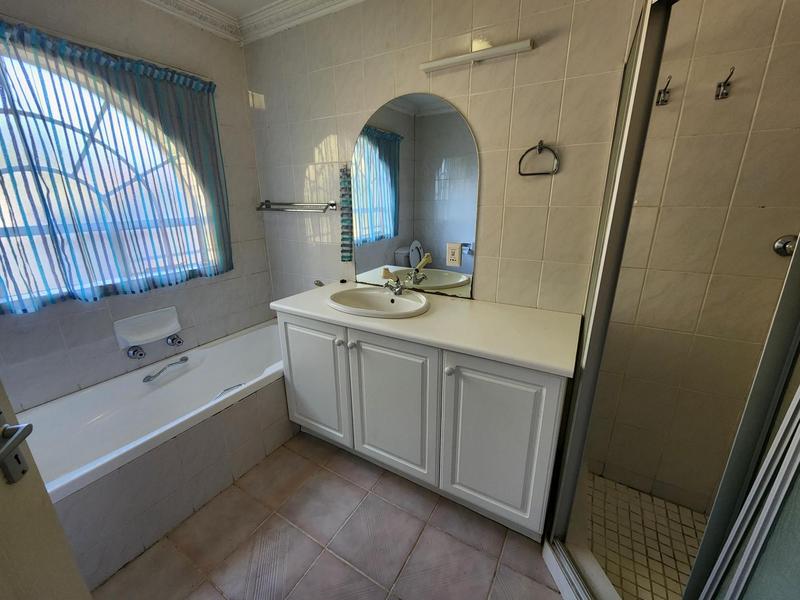 To Let 2 Bedroom Property for Rent in Brummeria Gauteng