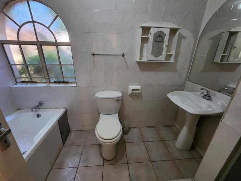 To Let 2 Bedroom Property for Rent in Brummeria Gauteng
