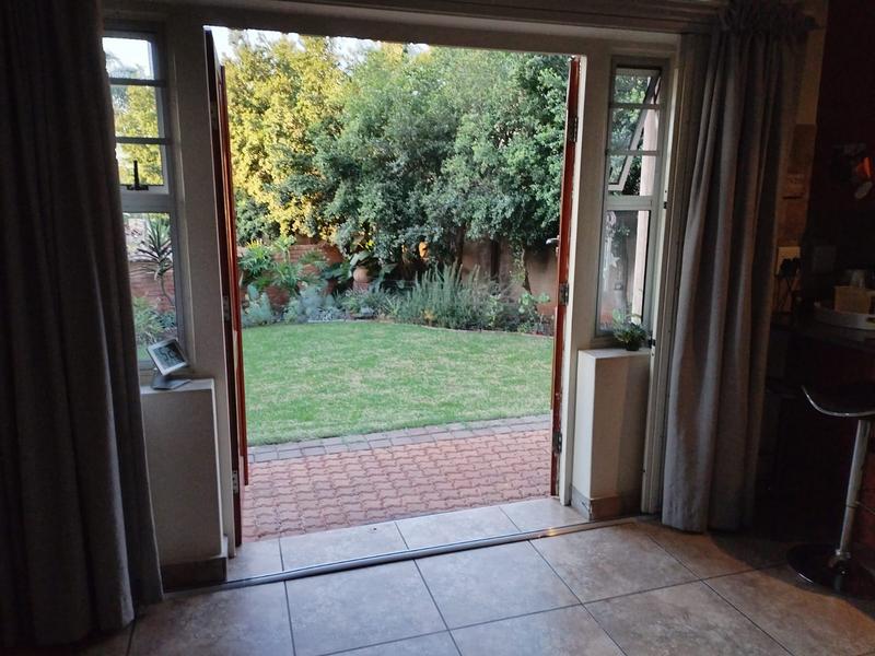 To Let 3 Bedroom Property for Rent in Die Wilgers Gauteng