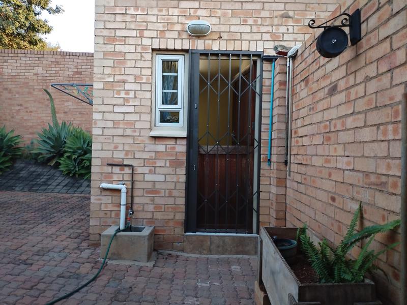 To Let 3 Bedroom Property for Rent in Die Wilgers Gauteng