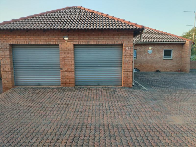 To Let 3 Bedroom Property for Rent in Die Wilgers Gauteng
