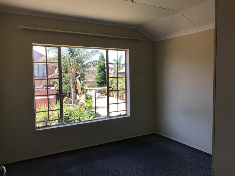 To Let 2 Bedroom Property for Rent in Wilgeheuwel Gauteng