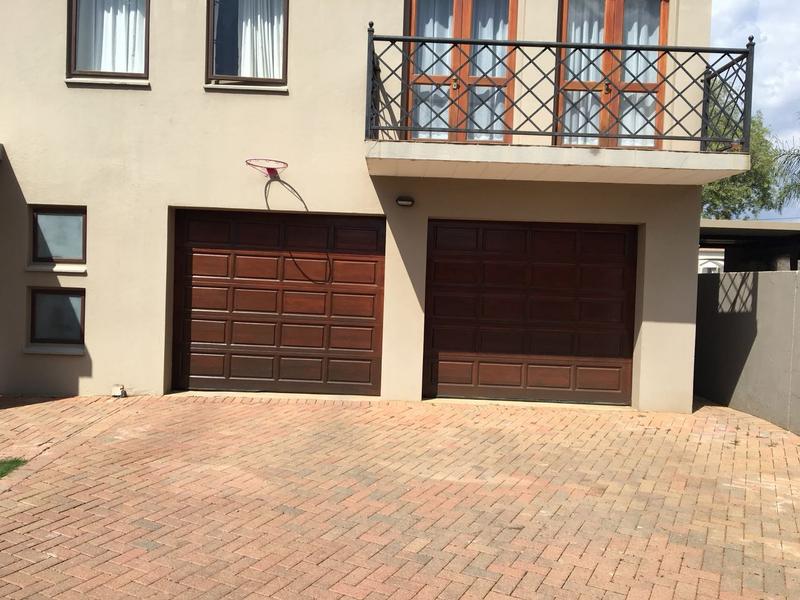 To Let 3 Bedroom Property for Rent in Silver Lakes Golf Estate Gauteng