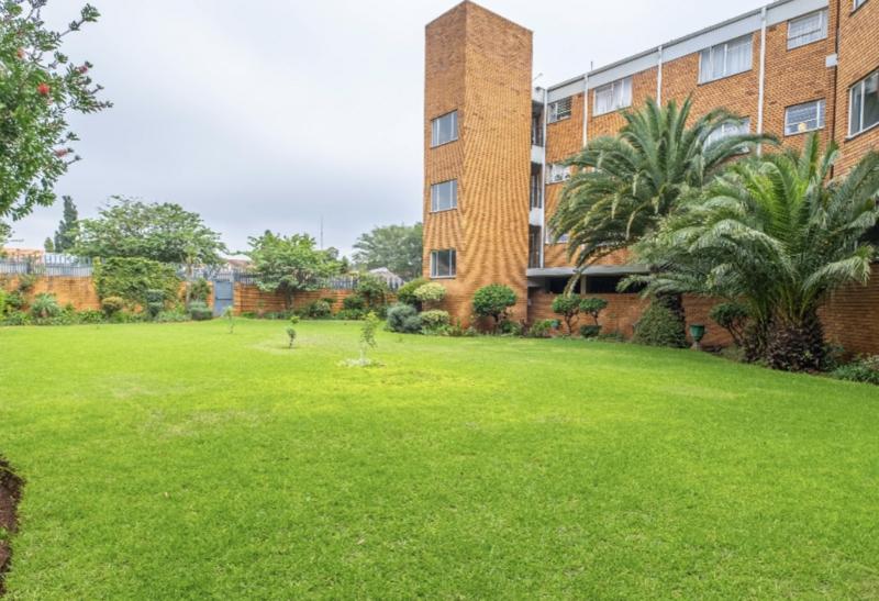 1 Bedroom Property for Sale in Malvern Gauteng