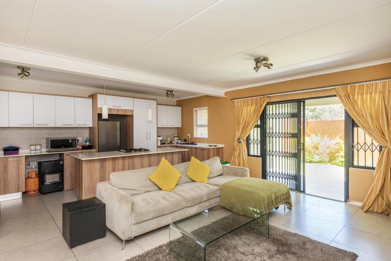 3 Bedroom Property for Sale in Greenstone Hill Gauteng