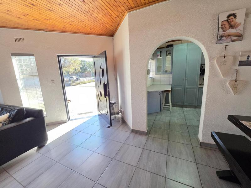 3 Bedroom Property for Sale in Sunward Park Gauteng