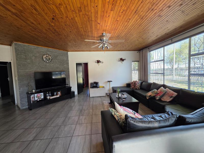 3 Bedroom Property for Sale in Sunward Park Gauteng