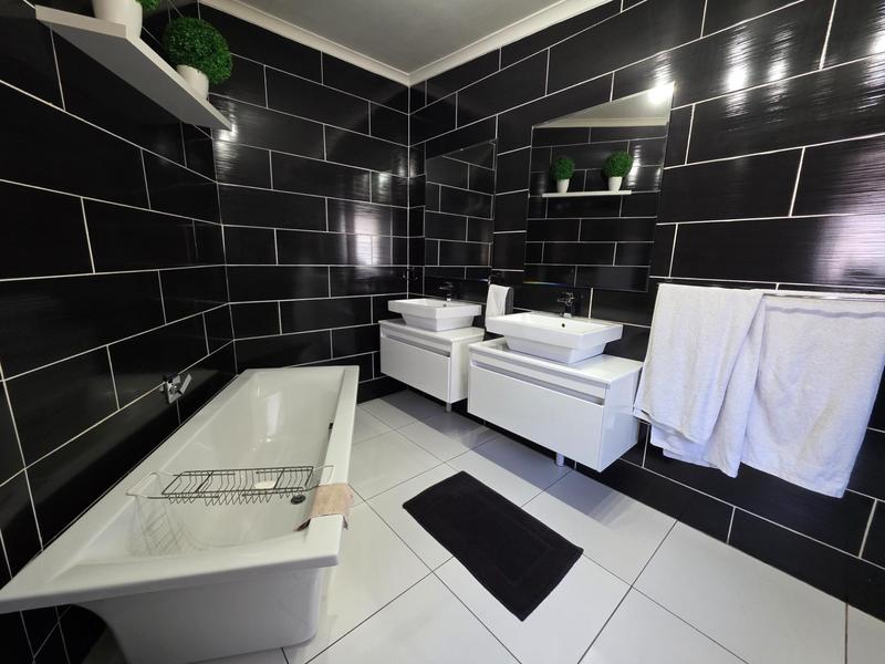 3 Bedroom Property for Sale in Sunward Park Gauteng