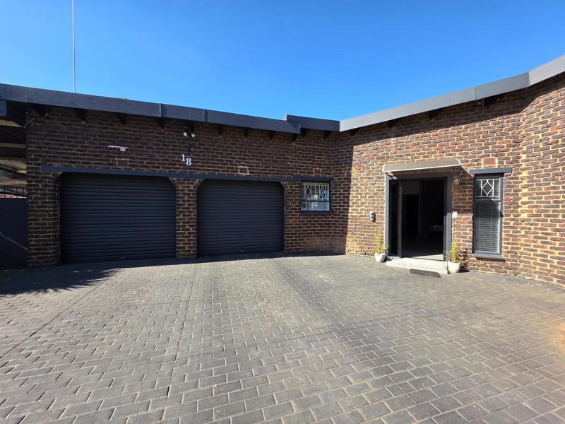 3 Bedroom Property for Sale in Sunward Park Gauteng