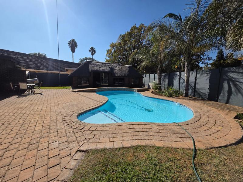 3 Bedroom Property for Sale in Sunward Park Gauteng
