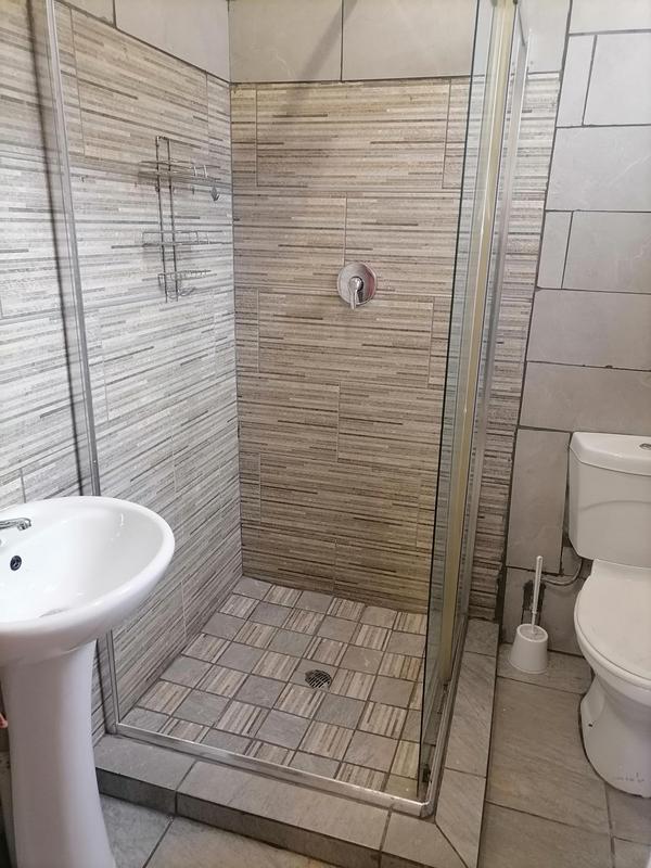 To Let 2 Bedroom Property for Rent in Brenthurst Gauteng