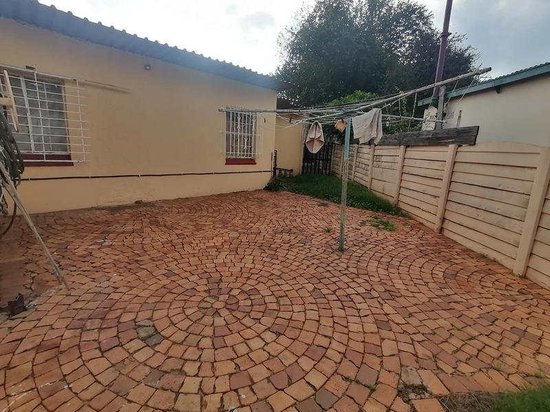 To Let 2 Bedroom Property for Rent in Brenthurst Gauteng