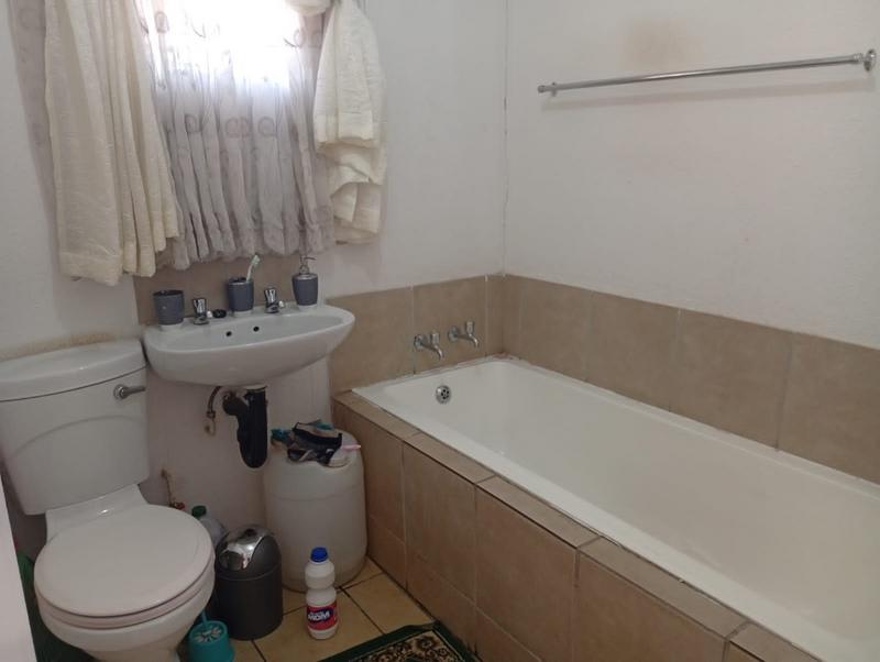 2 Bedroom Property for Sale in Savanna City Gauteng