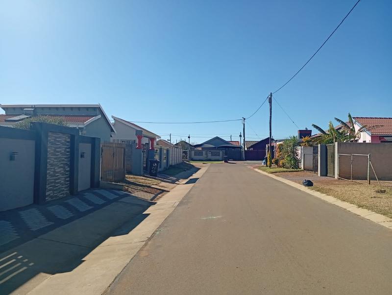 2 Bedroom Property for Sale in Savanna City Gauteng