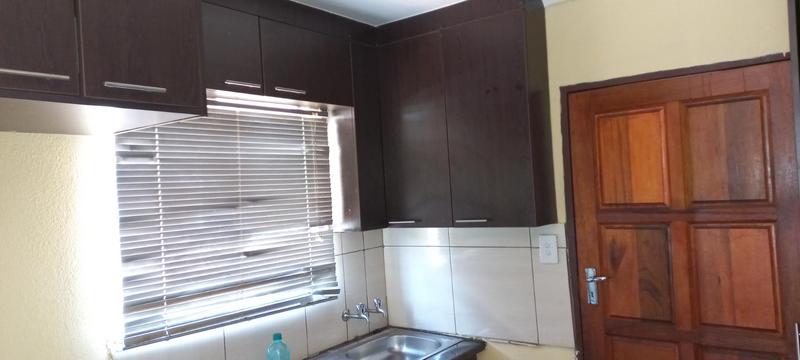 To Let 2 Bedroom Property for Rent in Soshanguve VV Gauteng