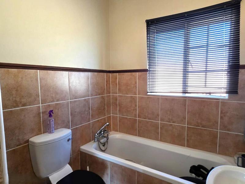 To Let 2 Bedroom Property for Rent in Boardwalk Villas Gauteng