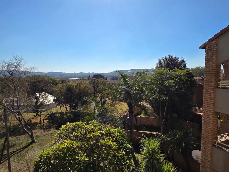 To Let 2 Bedroom Property for Rent in Boardwalk Villas Gauteng