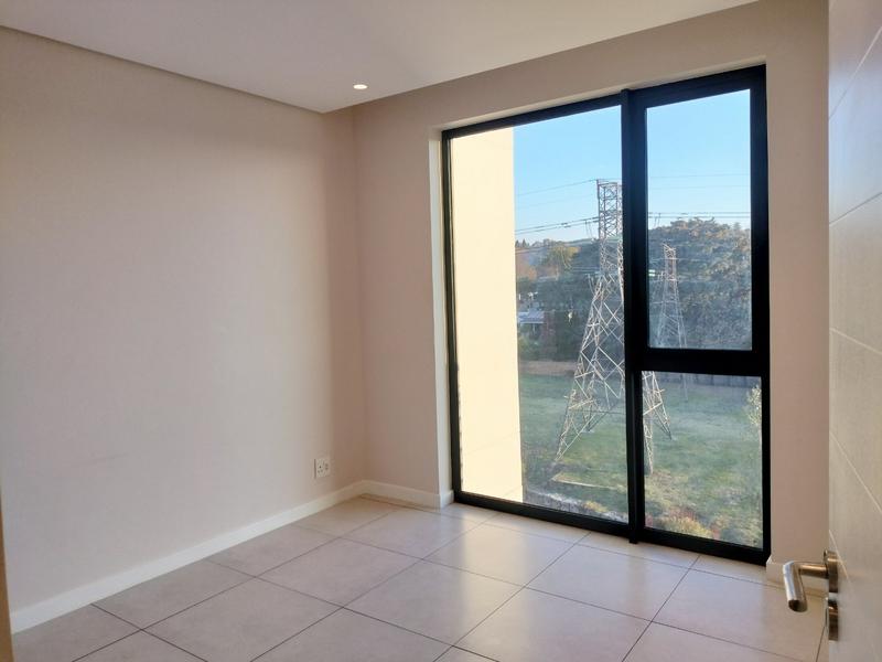 To Let 2 Bedroom Property for Rent in Glenadrienne Gauteng
