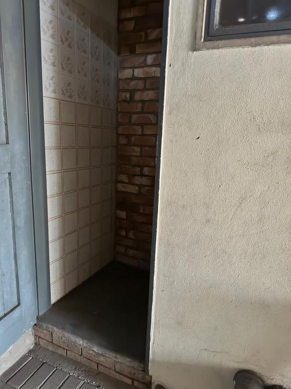 To Let commercial Property for Rent in Laudium Gauteng