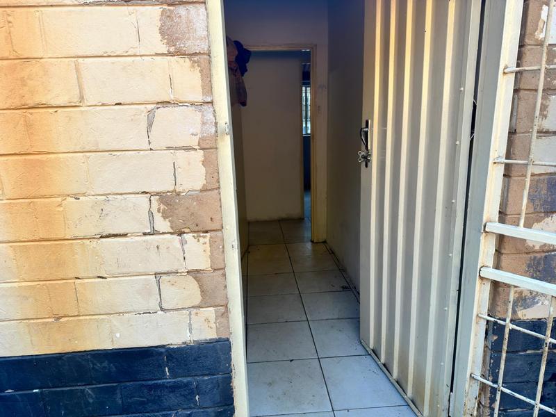 To Let 2 Bedroom Property for Rent in Laudium Gauteng