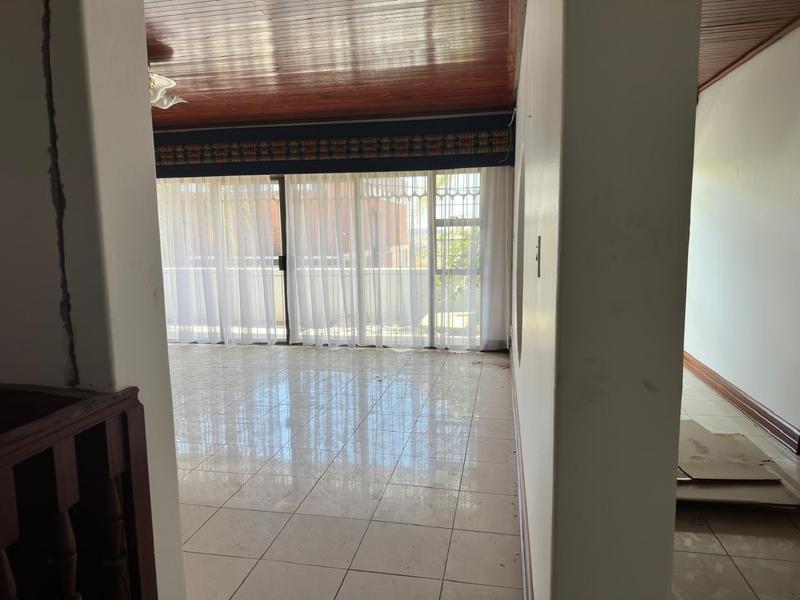 To Let 7 Bedroom Property for Rent in Laudium Gauteng