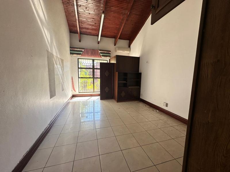 To Let 7 Bedroom Property for Rent in Laudium Gauteng